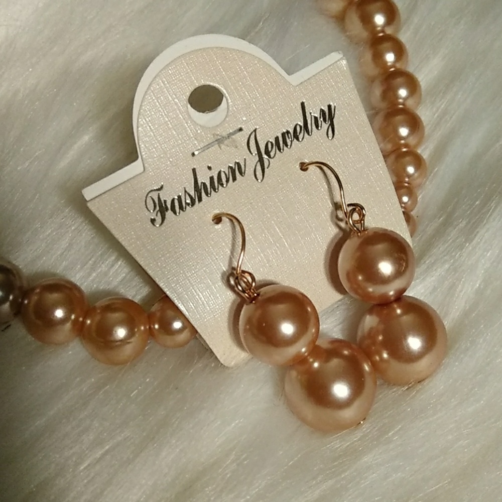 Necklace Set - Picture 3 of 4